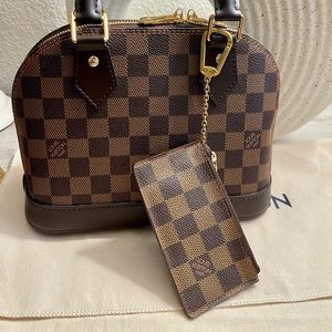 Rare Louis Vuitton Key Cles in Damier Ebene
